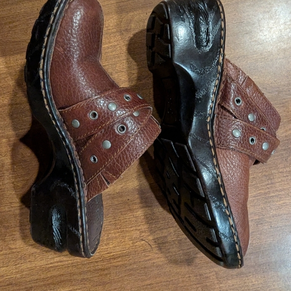 Brown and Black Leather Mules with Decorative Strap - Picture 3 of 12